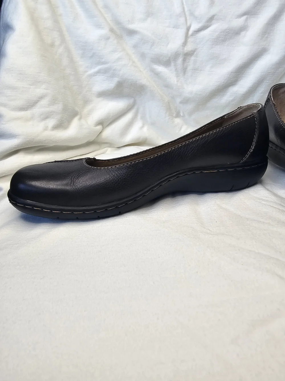 Y2K Clarks Black Leather Comfort Slip-On Ballet Flats
